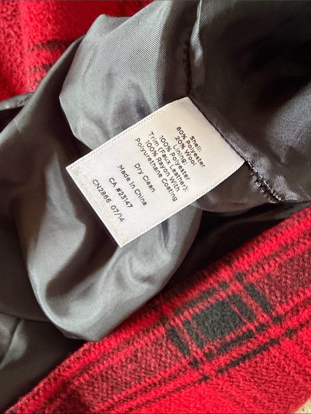 Talbots Red and Black Plaid Pencil Skirt size 4P - Picture 6 of 8